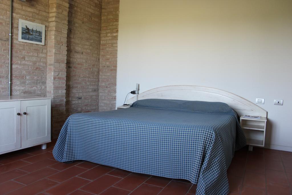 Blue Garibaldi Room&Breakfast Soragna Esterno foto