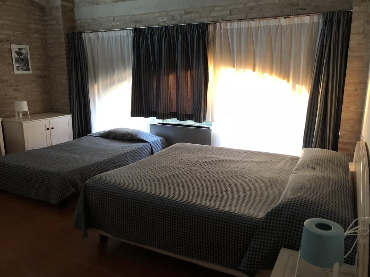Blue Garibaldi Room&Breakfast Soragna Esterno foto