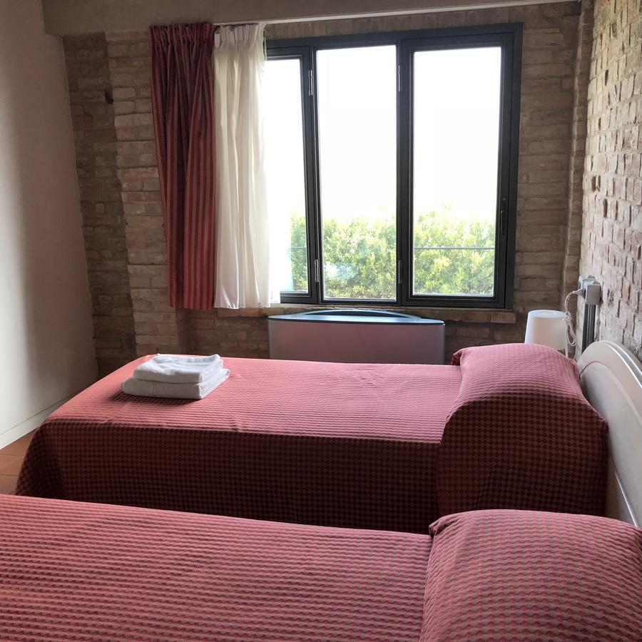 Blue Garibaldi Room&Breakfast Soragna Esterno foto